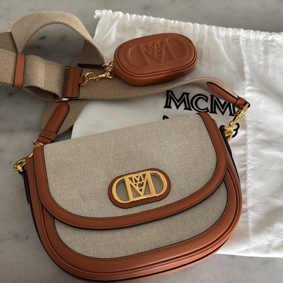 MCM Travia crossbody bag - Picture 3 of 9